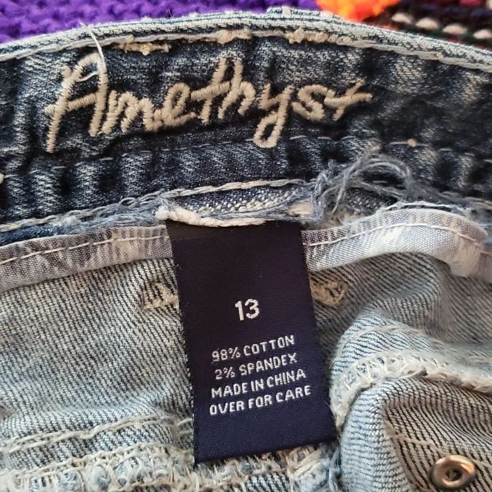 Very Nice Amethyst Distressed Jeans Sz 13 - Picture 13 of 15